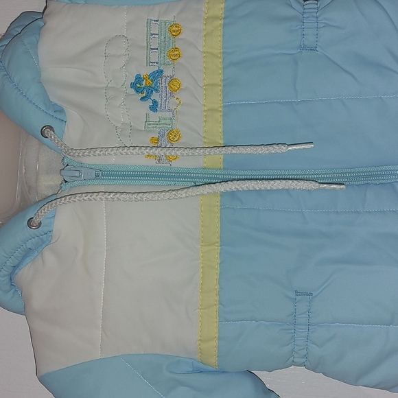 Vtg Baby Boy Blue Snowsuit with embroidered train size 9-12 months - Picture 2 of 5